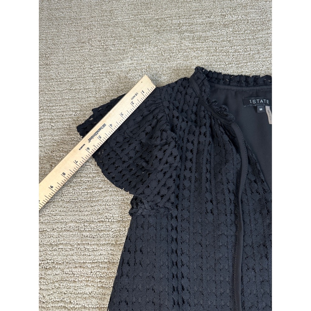 1.STATE Black Eyelet Lace Flutter Sleeve Blouse Ruffle Tie Neck Top 8133039 M - Picture 6 of 10